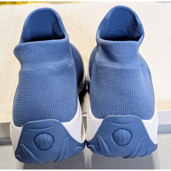 STQ Slip On Breathe Mesh Walking Shoes Womens Size 7.5 Blue Sneakers Comfort - Picture 5 of 9